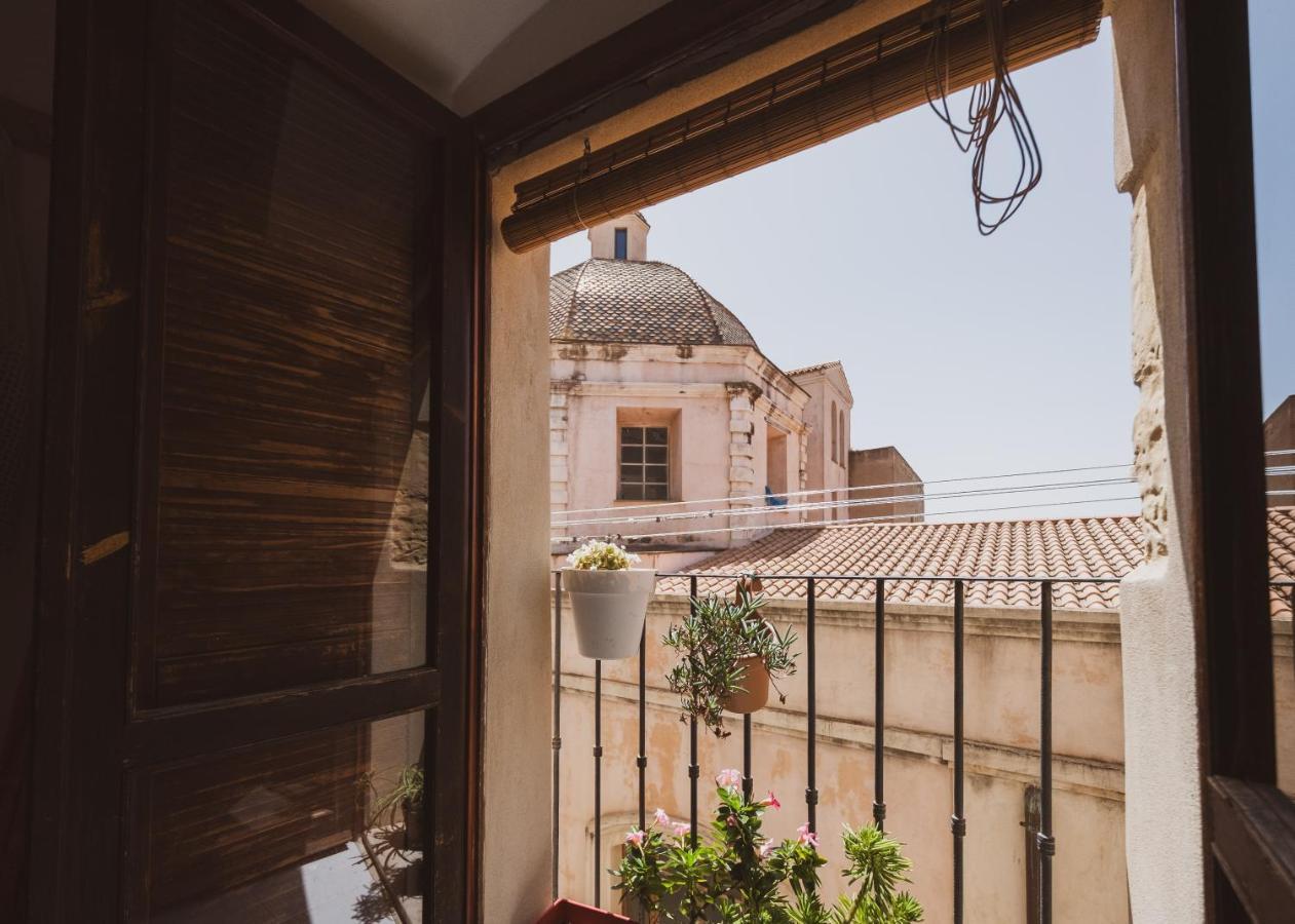 Love Tree Apartment Cagliari Exterior foto